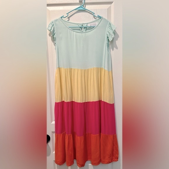 Margaux Riviera Flutter Sleeve Tiered Color Block A-line Midi Dress - Picture 2 of 8